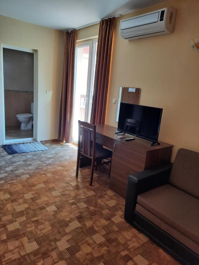 Hotel Sapphire Приморско Экстерьер фото