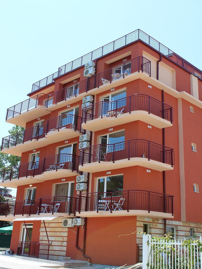 Hotel Sapphire Приморско Экстерьер фото